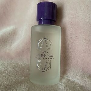 Jafra Essence Inner Harmony Skincare - Purple Cap